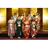 乃木坂46メンバー8名が乃木神社で新成人式！艶やかな晴れ着姿を披露 画像