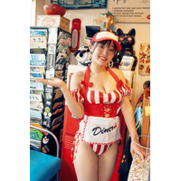 花咲ひより、セクシーなアメリカンダイナー店員衣装姿で撮影会イベント開催 画像