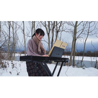 櫻坂46 三期生、2人目「小島凪紗」のVlog公開！特技はピアノ演奏、新雪ではしゃぐ姿も 画像