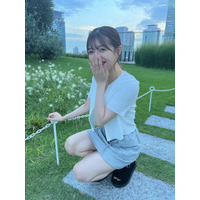 NMB48・貞野遥香、撮影中にくしゃみ連写ショット「かわいい」「ハクションって音聞こえそう」 画像