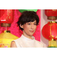 鈴木保奈美、あまりにもの偶然に驚き！30年前の大ヒットドラマ共演女優と楽屋が’隣同士に 画像