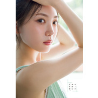 櫻坂46・谷口愛季、凛とした美しさで魅せる夏グラビア 画像