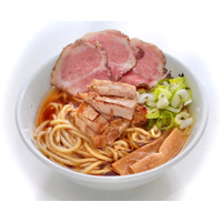 博多豚そば月や西梅田店、「人類みな麺類」監修ラーメン＆まぜそばを期間限定販売 画像