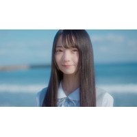 日向坂46、五期生メンバーの4人目「佐藤優羽」を発表！ 動画では特技の薙刀を披露 画像