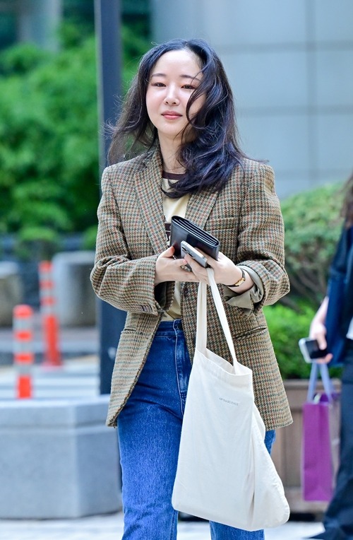 ミン・ヒジン氏